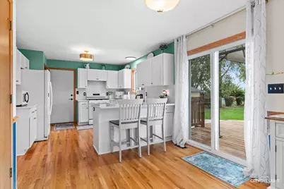 938 Suzy Street, Lake Holiday, IL 60548 - Photo 6