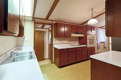 6130 E Deerfield Drive, Coal City, IL 60416 - Photo 8