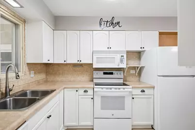 1502 Johnstown Court, Wheaton, IL 60189 - Photo 10
