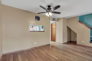 2595 N Augusta Dr, Wadsworth, IL 60083 - Photo 6