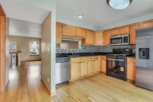 2595 N Augusta Dr, Wadsworth, IL 60083 - Photo 10