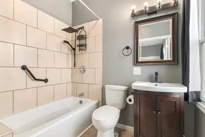 6562 N Damen Avenue, Chicago, IL 60645 - Photo 18