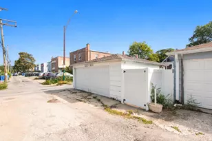 6562 N Damen Ave, Chicago, IL 60645 - Photo 26