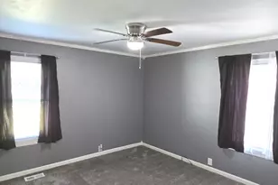 427 Kenyon Ave, Romeoville, IL 60446 - Photo 18