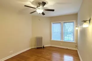 1345 1/2 W Touhy Ave, Chicago, IL 60626 - Photo 2