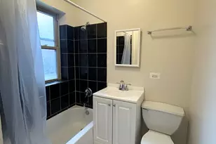 1345 1/2 W Touhy Ave, Chicago, IL 60626 - Photo 10