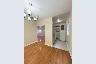 1345 1/2 W Touhy Avenue #1W, Chicago, IL 60626 - Photo 6