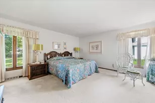 373 L R A Dr, Aurora, IL 60506 - Photo 12