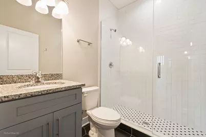 6534 S Maryland Avenue #2, Chicago, IL 60637 - Photo 8