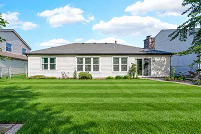 620 Cobblestone Lane, Buffalo Grove, IL 60089 - Photo 18
