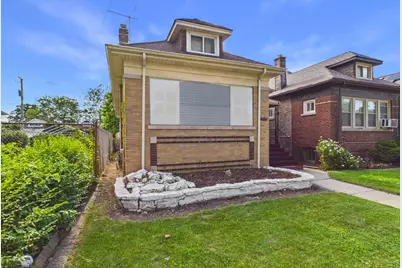 7826 S Paxton Avenue, Chicago, IL 60649 - Photo 2