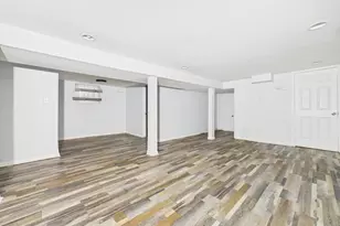 7826 S Paxton Ave, Chicago, IL 60649 - Photo 22