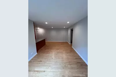 2036 W Foster Avenue #B2, Chicago, IL 60625 - Photo 8