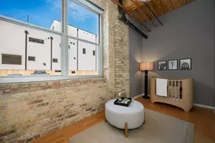 2333 W St Paul Ave, Chicago, IL 60647 - Photo 22