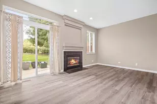 188 Stockton Dr, Grayslake, IL 60030 - Photo 8