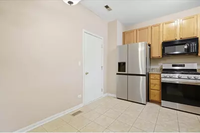 188 Stockton Drive, Grayslake, IL 60030 - Photo 4