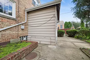 6219 N Kedvale Ave, Chicago, IL 60646 - Photo 20