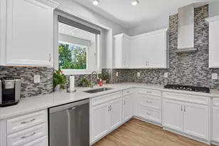 5816 Cheerful Ln, Charlotte, NC 28215 - Photo 18