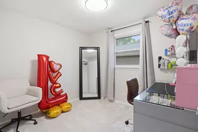 125 Bellevue Drive, Round Lake Park, IL 60073 - Photo 10