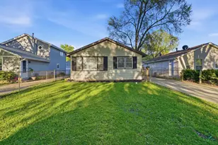 125 Bellevue Dr, Round Lake Park, IL 60073 - Photo 1