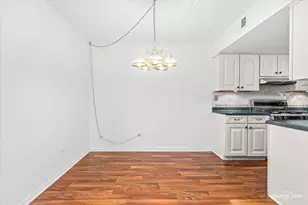 502 Redondo Dr, Downers Grove, IL 60516 - Photo 6