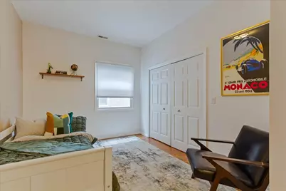 7028 N Ridge Boulevard #2S, Chicago, IL 60645 - Photo 14