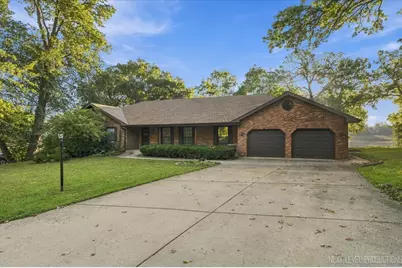 6S383 Shagbark Lane, Aurora, IL 60506 - Photo 1