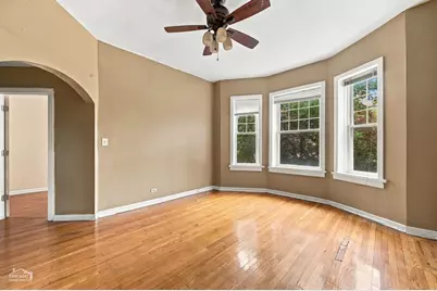 4540 N Sheridan Road #2, Chicago, IL 60640 - Photo 4