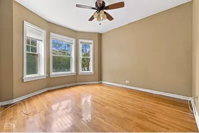 4540 N Sheridan Road #2, Chicago, IL 60640 - Photo 2