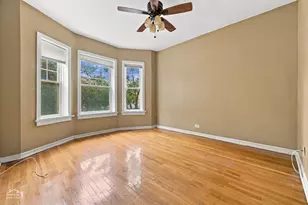 4540 N Sheridan Rd, Chicago, IL 60640 - Photo 2
