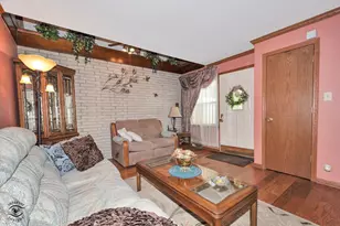 9201 S Kedzie Ave, Evergreen Park, IL 60805 - Photo 6