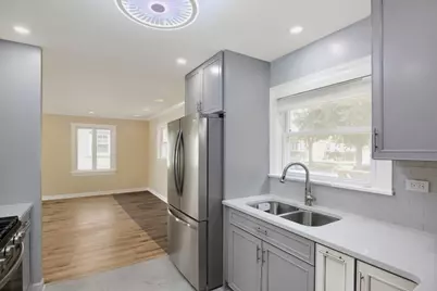 11012 S Springfield Avenue, Chicago, IL 60655 - Photo 4