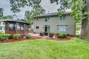 550 Meadowview Dr, Wauconda, IL 60084 - Photo 20