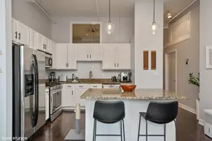 740 W Fulton St, Chicago, IL 60661 - Photo 6