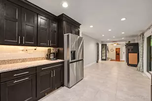 39W440 Campton Hills Dr, Campton Hills, IL 60175 - Photo 12