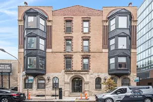 747 N Sedgwick St, Chicago, IL 60654 - Photo 1
