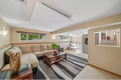 [Address not provided], Wheaton, IL 60187 - Photo 20