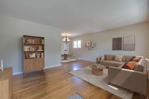 700 Elderberry Ln, Mount Prospect, IL 60056 - Photo 4