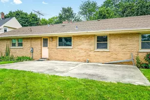 1324 S 3rd St, Saint Charles, IL 60174 - Photo 44