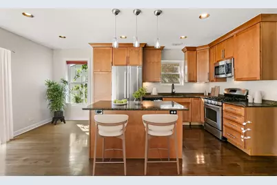 1527 Elmwood Avenue, Berwyn, IL 60402 - Photo 8
