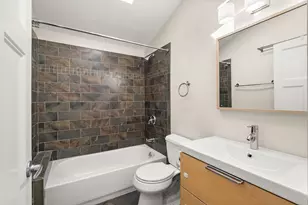 1527 Elmwood Ave, Berwyn, IL 60402 - Photo 6