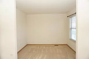 407 Waubonsee Drive, Plano, IL 60545 - Photo 16