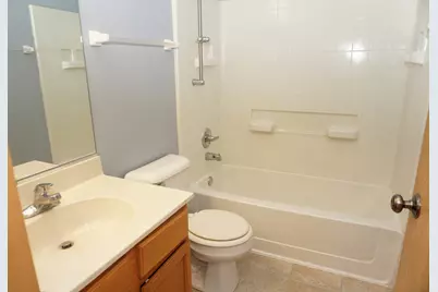 407 Waubonsee Drive, Plano, IL 60545 - Photo 14