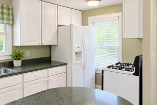 321 N Cottage St, Rockton, IL 61072 - Photo 6