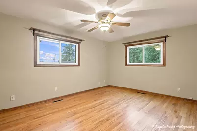 5104 E Lake Shore Drive, Wonder Lake, IL 60097 - Photo 24