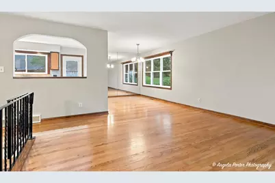 5104 E Lake Shore Drive, Wonder Lake, IL 60097 - Photo 18