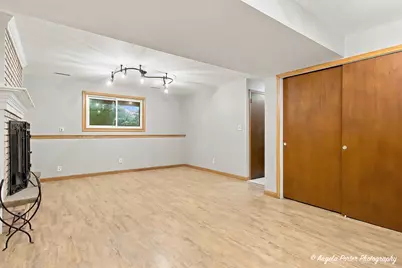 5104 E Lake Shore Drive, Wonder Lake, IL 60097 - Photo 32