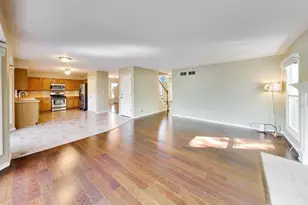 250 Knoll St, Wheaton, IL 60187 - Photo 16