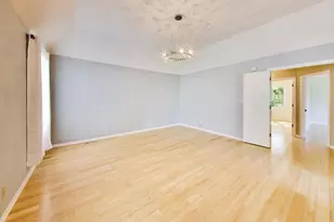 250 Knoll St, Wheaton, IL 60187 - Photo 22