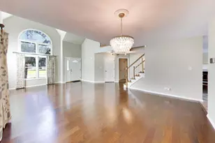 250 Knoll St, Wheaton, IL 60187 - Photo 8